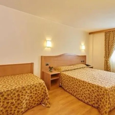 Hotell 3 Signori 4*